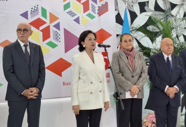 Дизайн сегодня и в будущем: выставка работ студентов и выпускников Азербайджанского  университета архитектуры и строительства (ФОТО)