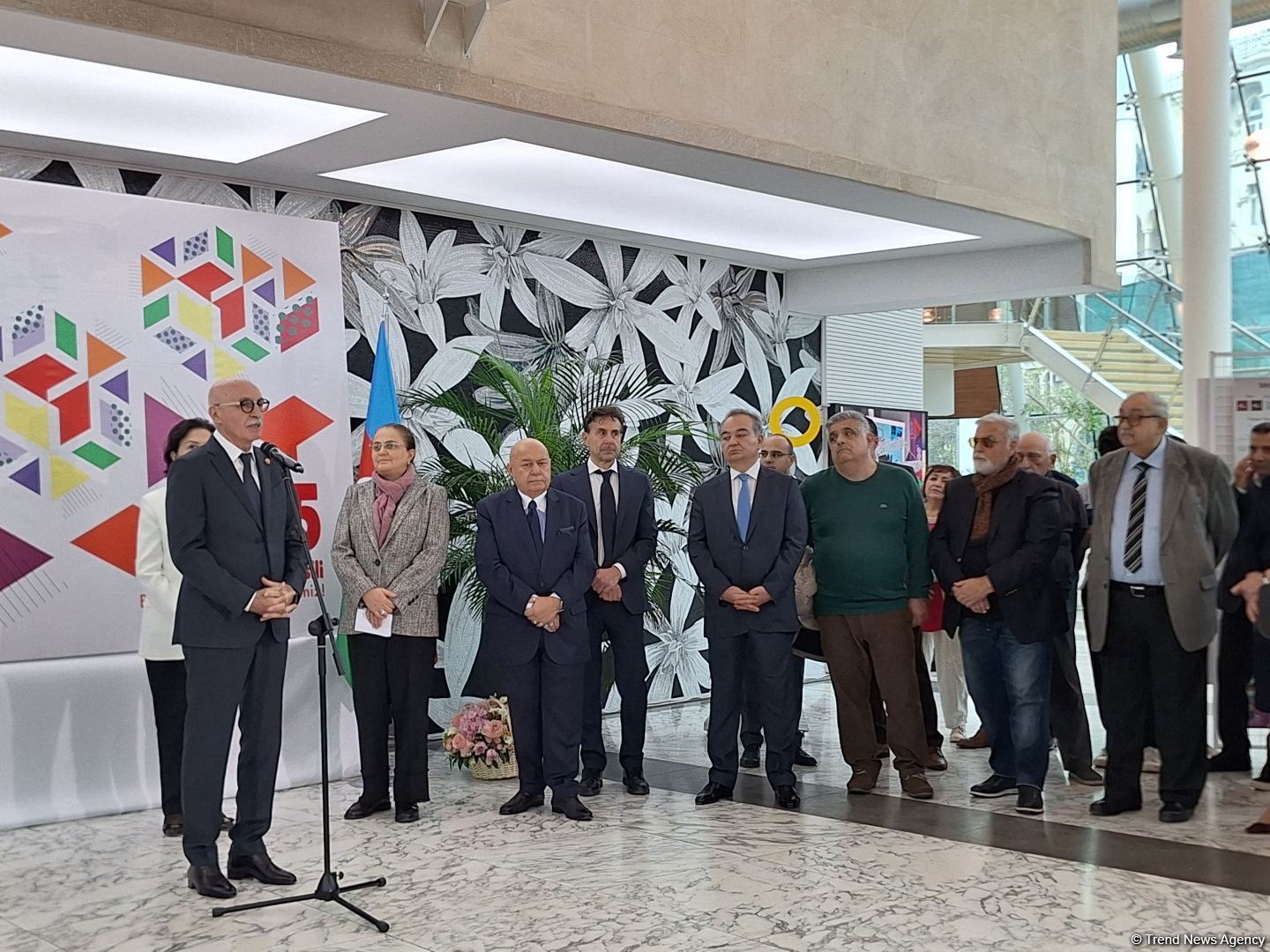 Дизайн сегодня и в будущем: выставка работ студентов и выпускников Азербайджанского  университета архитектуры и строительства (ФОТО)