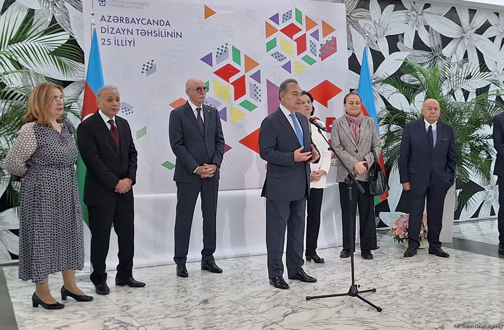 Дизайн сегодня и в будущем: выставка работ студентов и выпускников Азербайджанского  университета архитектуры и строительства (ФОТО)