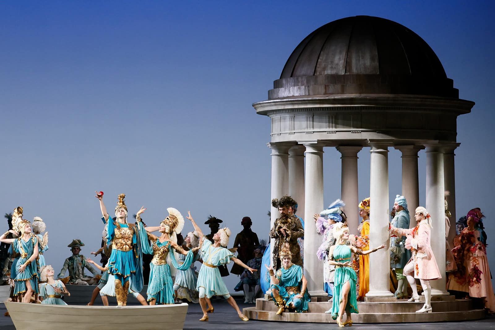 Триумф Динары Алиевой в главной партии в опере "Адриана Лекуврёр" на сцене Большого театра (ФОТО)