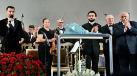 В Баку состоялся творческий вечер народного артиста Азербайджана Эльдара Мансурова (ФОТО)