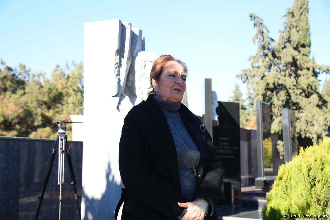 В Баку почтили память выдающегося представителя азербайджанского киноискусства Расима Оджагова (ФОТО)