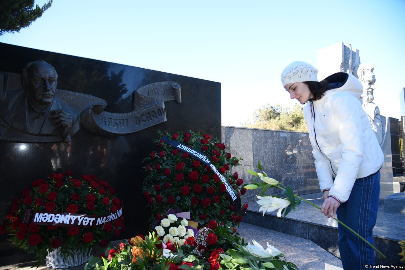 В Баку почтили память выдающегося представителя азербайджанского киноискусства Расима Оджагова (ФОТО)