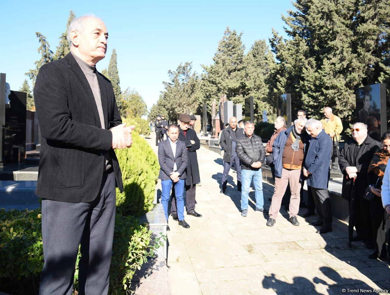 В Баку почтили память выдающегося представителя азербайджанского киноискусства Расима Оджагова (ФОТО)