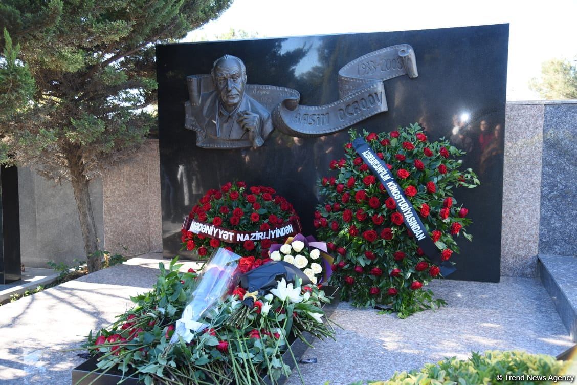 В Баку почтили память выдающегося представителя азербайджанского киноискусства Расима Оджагова (ФОТО)