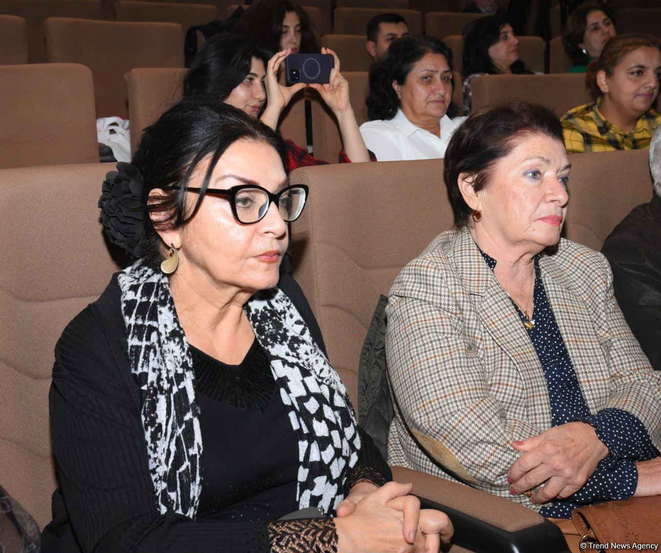 Свет его вечен… В Баку прошло мероприятие, посвященное 90-летию выдающегося режиссера Расима Оджагова (ФОТО)