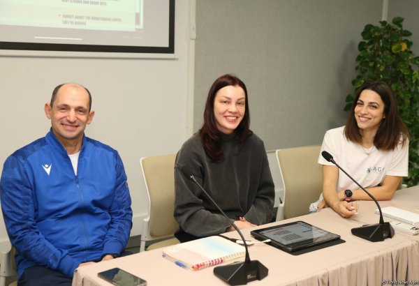 В Национальной арене гимнастики проходят тренерские курсы по аэробной гимнастике (ФОТО)