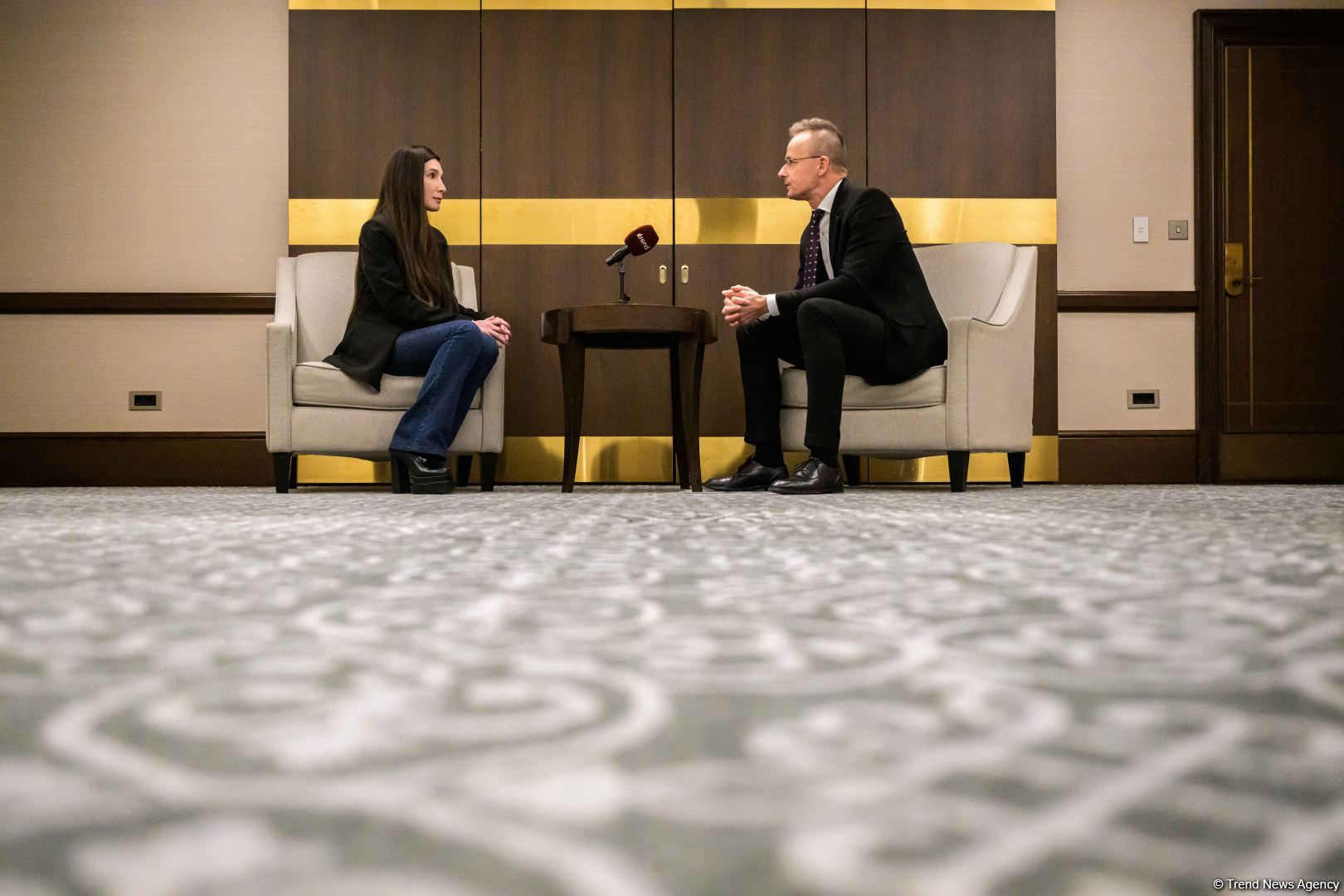 Восстановление Солтанлы даст возможность почти 5000 человек вернуться туда - Петер Сийярто (Эксклюзивное интервью) (ФОТО)