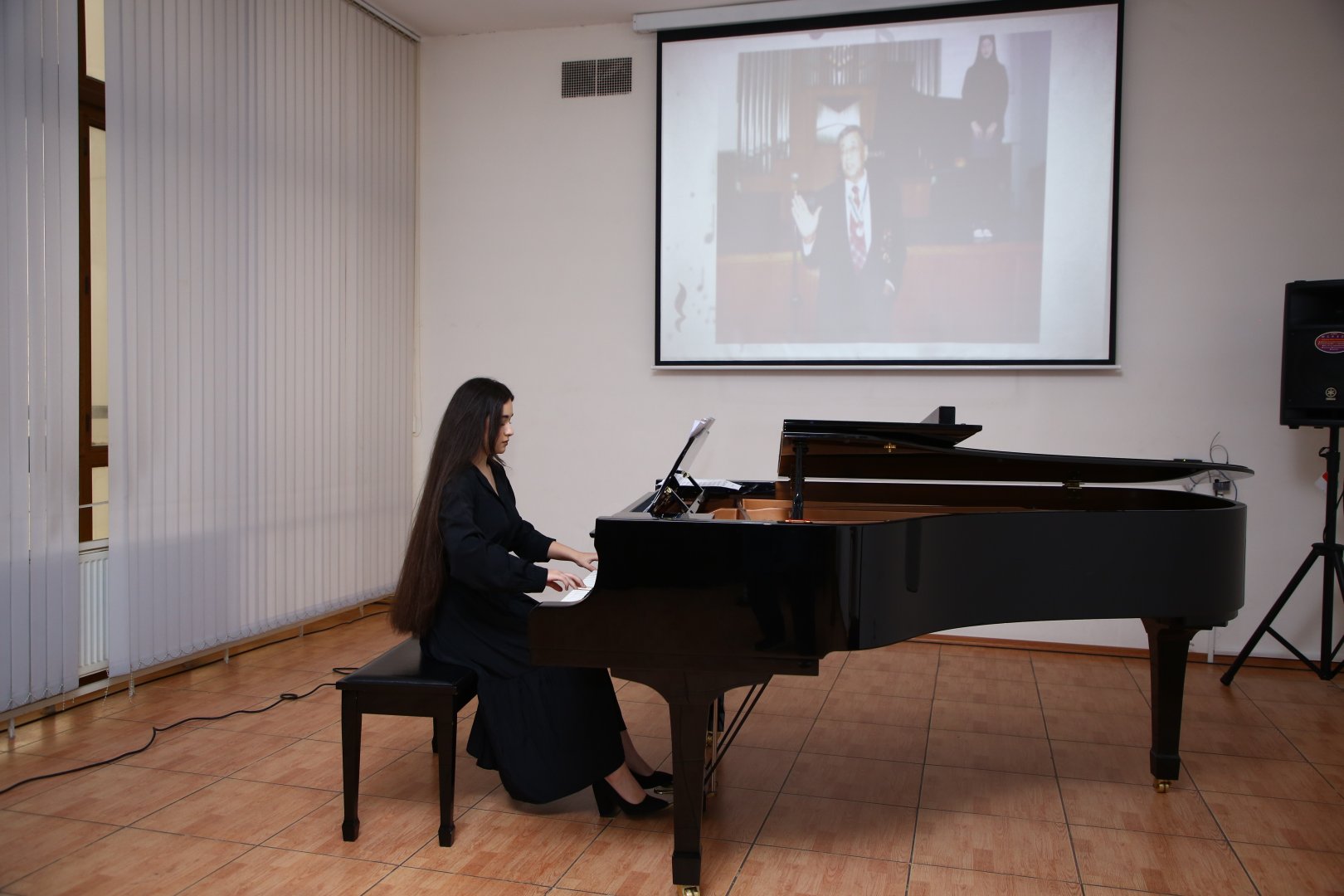 Душевная атмосфера бакинского вечера – звучит музыка великого Арифа Меликова (ФОТО)