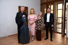 Душевная атмосфера бакинского вечера – звучит музыка великого Арифа Меликова (ФОТО)