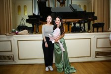 Взгляд надежды… Концерт и выставка памяти Арифа Меликова (ФОТО)