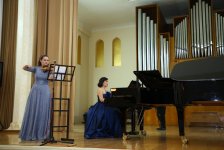 Взгляд надежды… Концерт и выставка памяти Арифа Меликова (ФОТО)