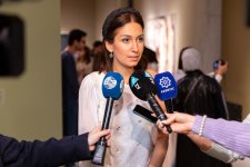 YARAT организовал выставку народного художника Фархада Халилова "Между небом и землей" (ФОТО)