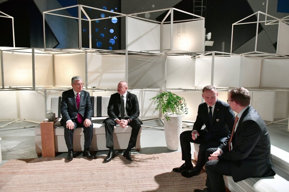 Президент Ильхам Алиев принял участие в мероприятии по случаю Национального дня ОАЭ в Дубае (ФОТО/ВИДЕО)