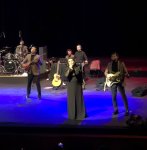 Яркие эмоции! Примадонна узбекской эстрады Юлдуз Усманова впервые выступила в Баку (ВИДЕО, ФОТО)