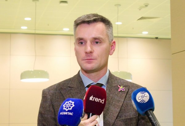 Могу поздравить весь азербайджанский народ с тем, что во главе вашей страны феноменальный человек - Якуб Корейба