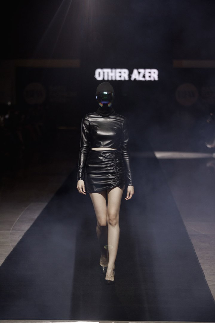 Baku Fashion Week 2023 – от огненного танца и роскошных тканей до национальных мотивов (ФОТО)