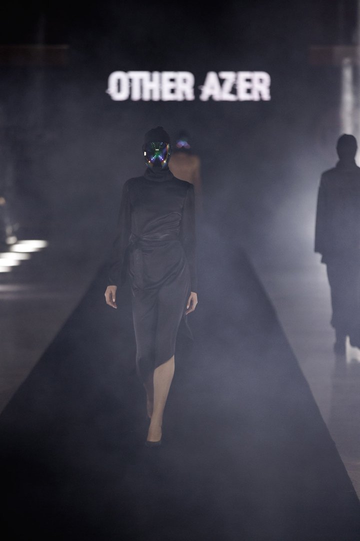 Baku Fashion Week 2023 – от огненного танца и роскошных тканей до национальных мотивов (ФОТО)