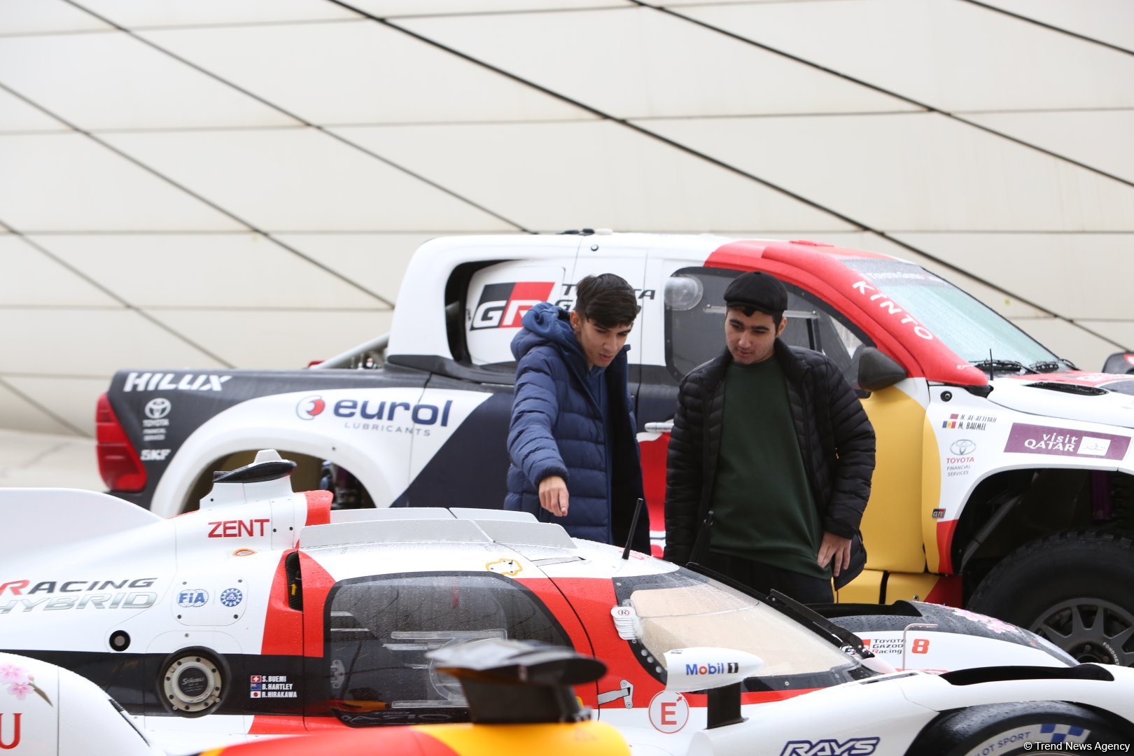 В Баку в рамках Недели FIA прошла выставка спортивных автомобилей (ФОТО/ВИДЕО)