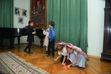 История одной дружбы. В Доме-музее Самеда Вургуна отметили 100-летие Расула Гамзатова (ФОТО)