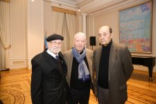 В Баку открылась выставка работ выдающегося художника, 95-летнего Тофига Агабабаева "Диалог со временем" (ФОТО)