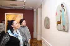 В Баку открылась выставка работ выдающегося художника, 95-летнего Тофига Агабабаева "Диалог со временем" (ФОТО)