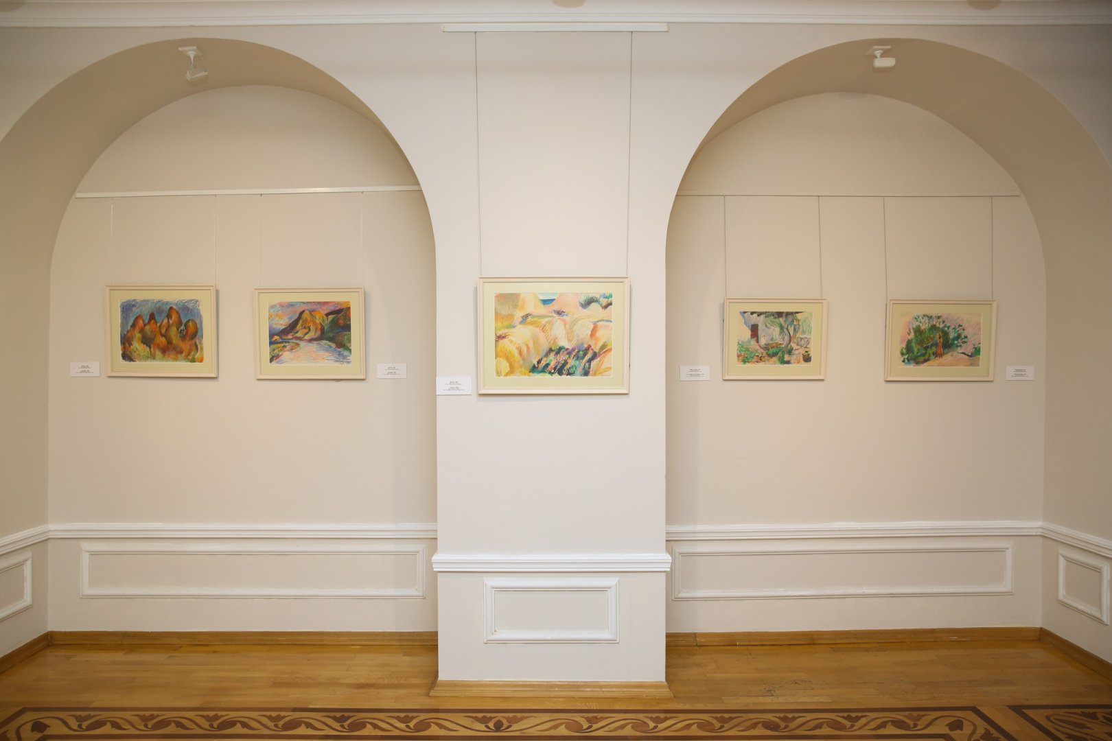 В Баку открылась выставка работ выдающегося художника, 95-летнего Тофига Агабабаева "Диалог со временем" (ФОТО)