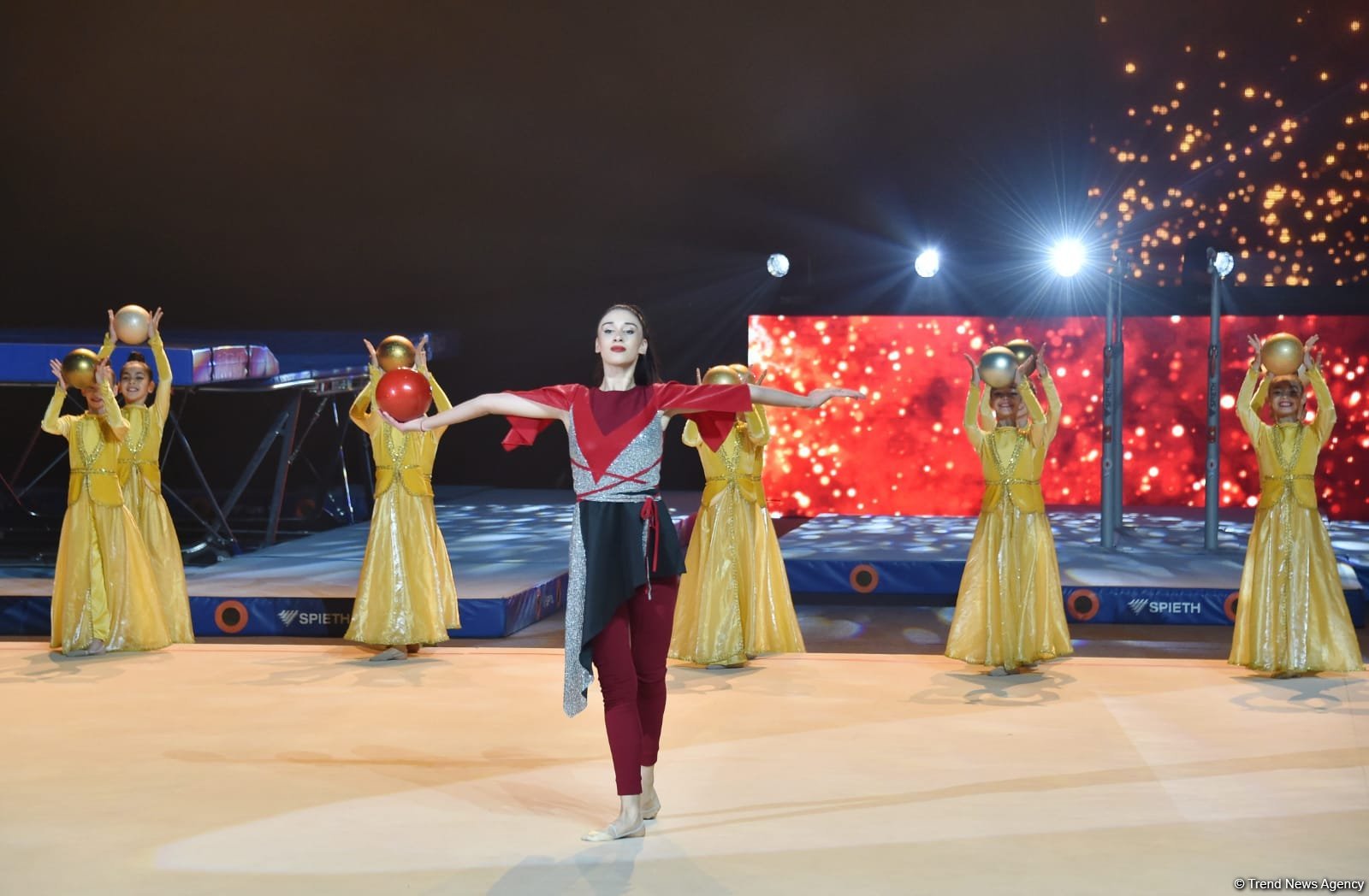 Ярко, масштабно, захватывающе - в Национальной арене гимнастики представлено шоу по случаю 10-летия Клуба "Оджаг Спорт" (ФОТО)