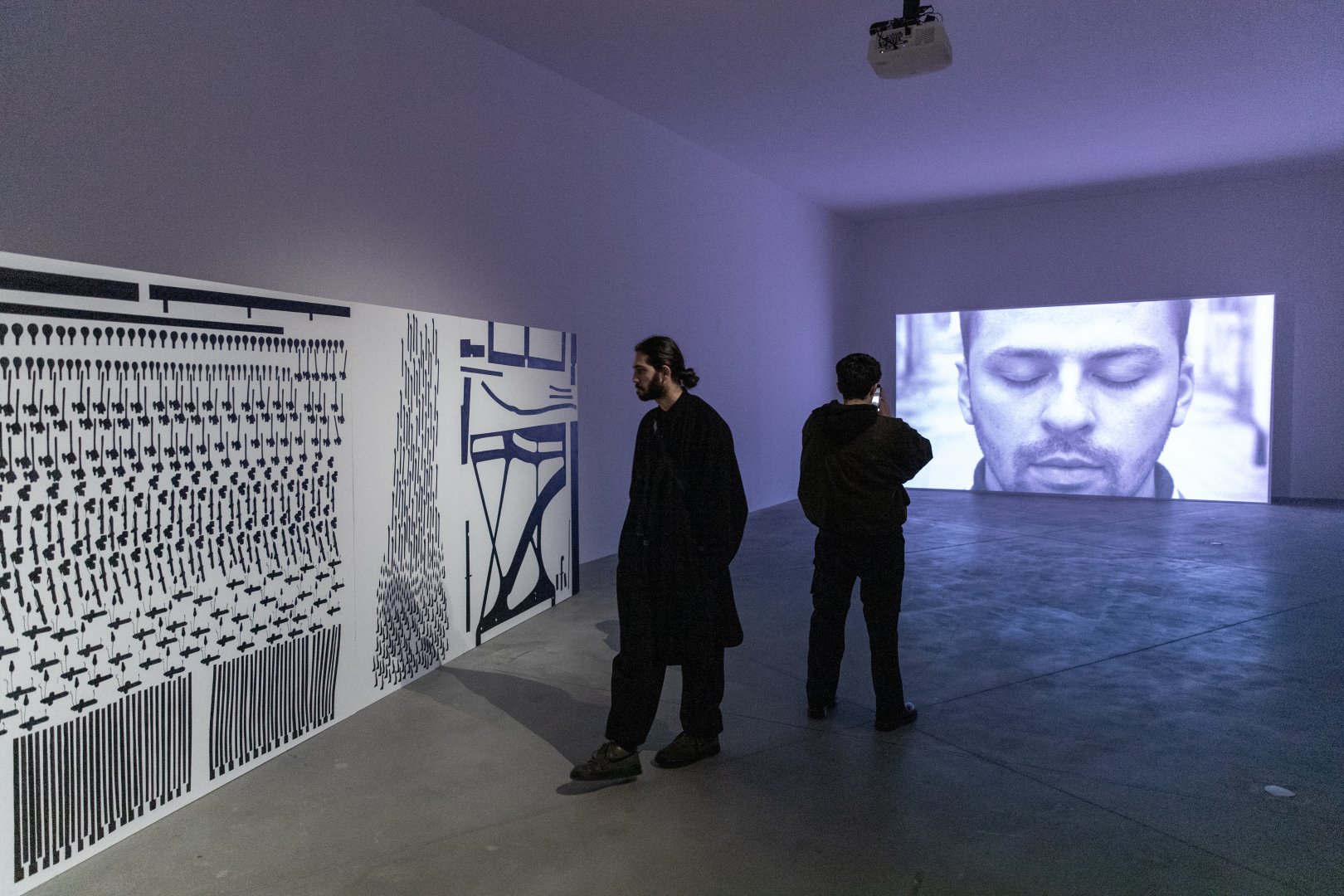 В Центре YARAT состоялось открытие выставок азербайджанских и грузинских художников - "Проверено, мин нет!" и "Эквинокс" (ФОТО)