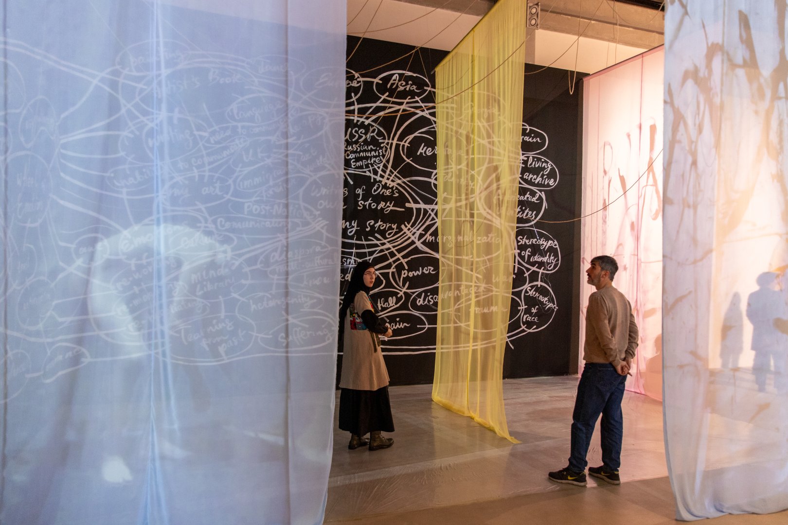 В Центре YARAT состоялось открытие выставок азербайджанских и грузинских художников - "Проверено, мин нет!" и "Эквинокс" (ФОТО)