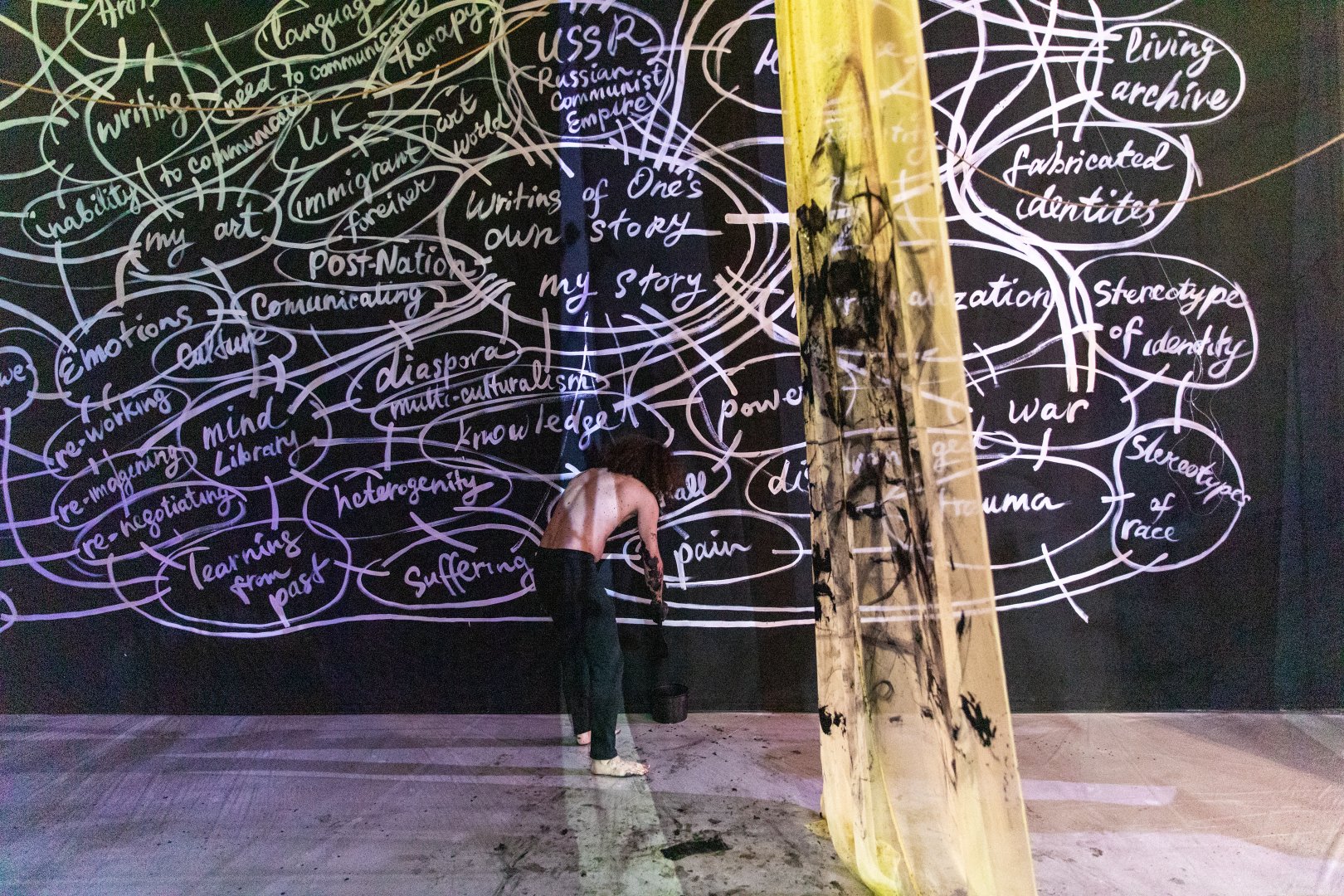 В Центре YARAT состоялось открытие выставок азербайджанских и грузинских художников - "Проверено, мин нет!" и "Эквинокс" (ФОТО)