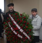 В Баку проходит церемония прощания с народным артистом Рамизом Меликом (ФОТО)