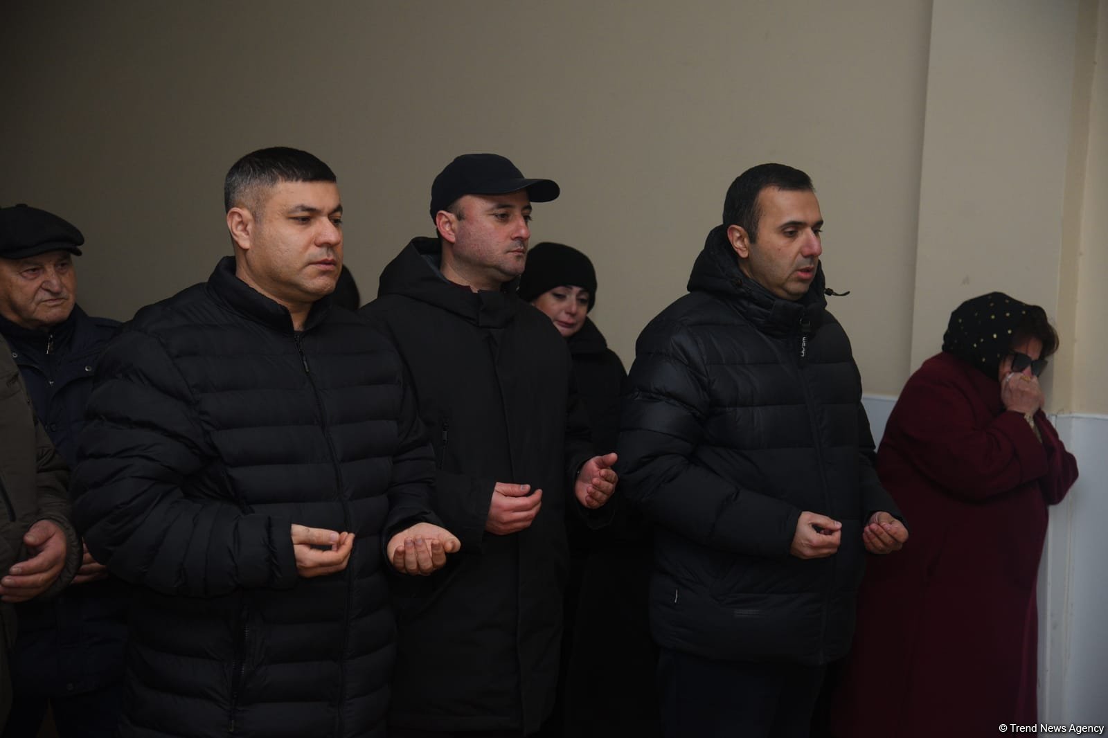 В Баку проходит церемония прощания с народным артистом Рамизом Меликом (ФОТО)