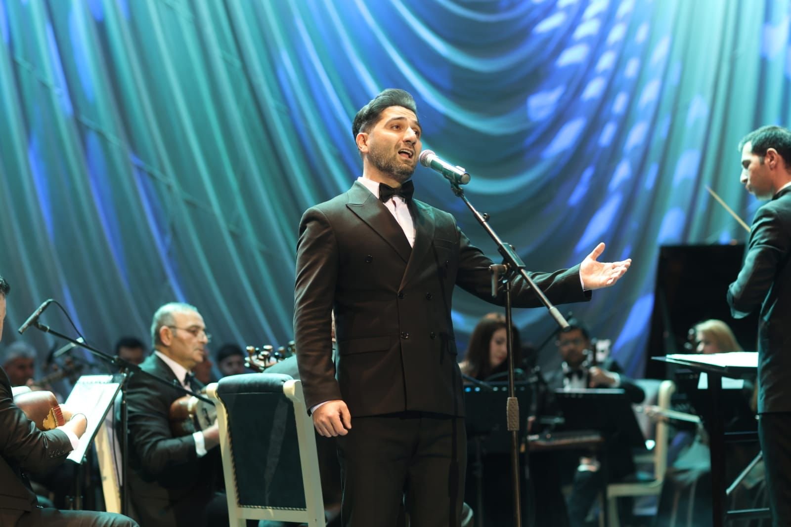 Концерт в память о великом Рашиде Бейбутове в Гяндже вызвал большой интерес (ФОТО)