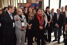 В рамках форума "Культурное наследие" представлена книга "Азербайджанский ковер – танец узоров" на английском языке (ФОТО)