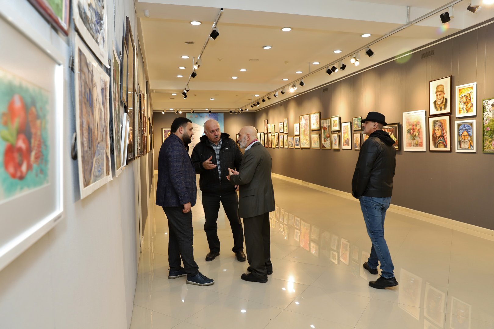Гармония воды и цвета – акварельная живопись в Азербайджане (ФОТО)