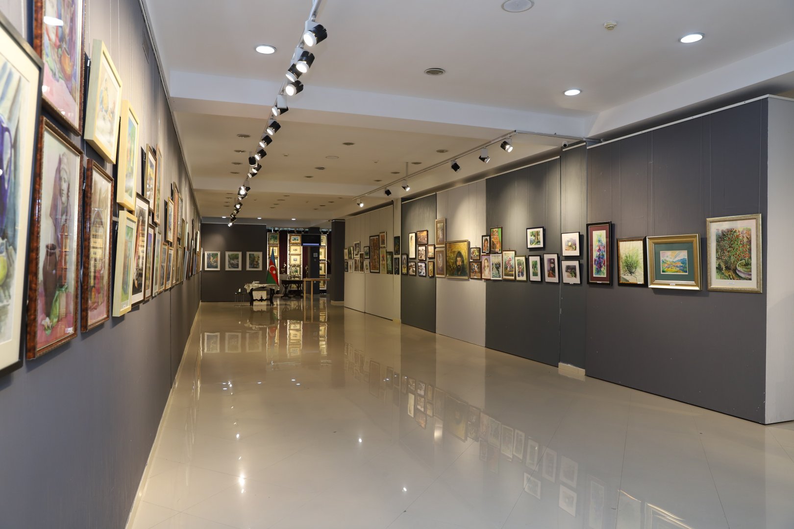 Гармония воды и цвета – акварельная живопись в Азербайджане (ФОТО)