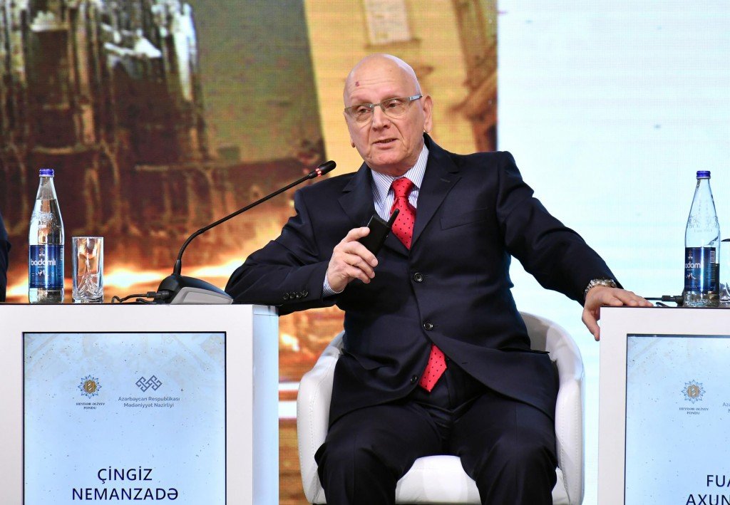 В Баку обсудили тему исследования и охраны недвижимого историко-культурного наследия Азербайджана (ФОТО)