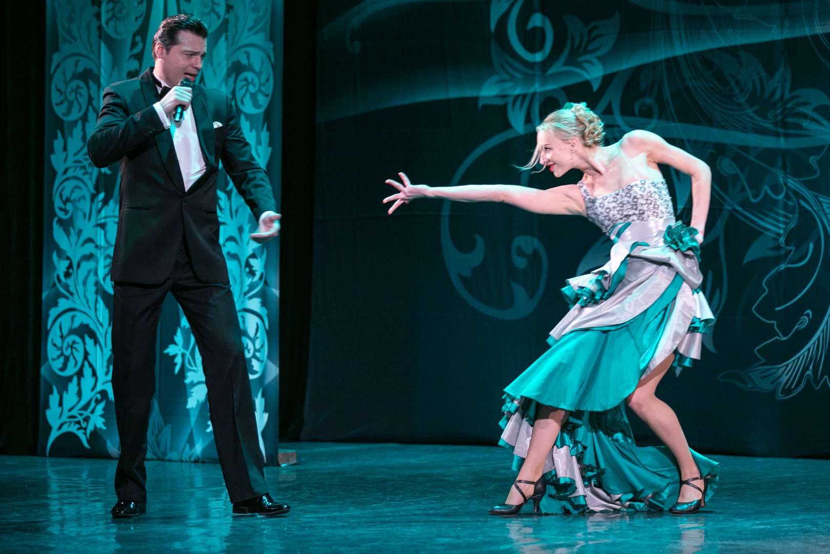 "Все это о любви" - в Баку выступили солисты Московской оперетты (ФОТО)