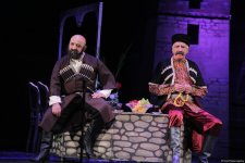 Феерический юбилей Юлия Гусмана в Баку отметили красочным спектаклем "Не бойся, мы с тобой!" (ВИДЕО, ФОТО)