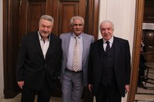 Феерический юбилей Юлия Гусмана в Баку отметили красочным спектаклем "Не бойся, мы с тобой!" (ВИДЕО, ФОТО)