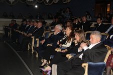 Феерический юбилей Юлия Гусмана в Баку отметили красочным спектаклем "Не бойся, мы с тобой!" (ВИДЕО, ФОТО)