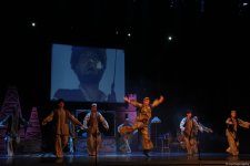 Феерический юбилей Юлия Гусмана в Баку отметили красочным спектаклем "Не бойся, мы с тобой!" (ВИДЕО, ФОТО)