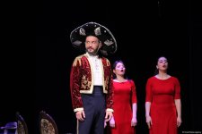 Феерический юбилей Юлия Гусмана в Баку отметили красочным спектаклем "Не бойся, мы с тобой!" (ВИДЕО, ФОТО)