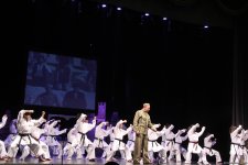 Феерический юбилей Юлия Гусмана в Баку отметили красочным спектаклем "Не бойся, мы с тобой!" (ВИДЕО, ФОТО)