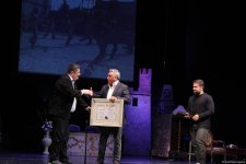 Феерический юбилей Юлия Гусмана в Баку отметили красочным спектаклем "Не бойся, мы с тобой!" (ВИДЕО, ФОТО)