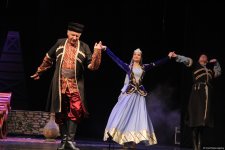 Феерический юбилей Юлия Гусмана в Баку отметили красочным спектаклем "Не бойся, мы с тобой!" (ВИДЕО, ФОТО)