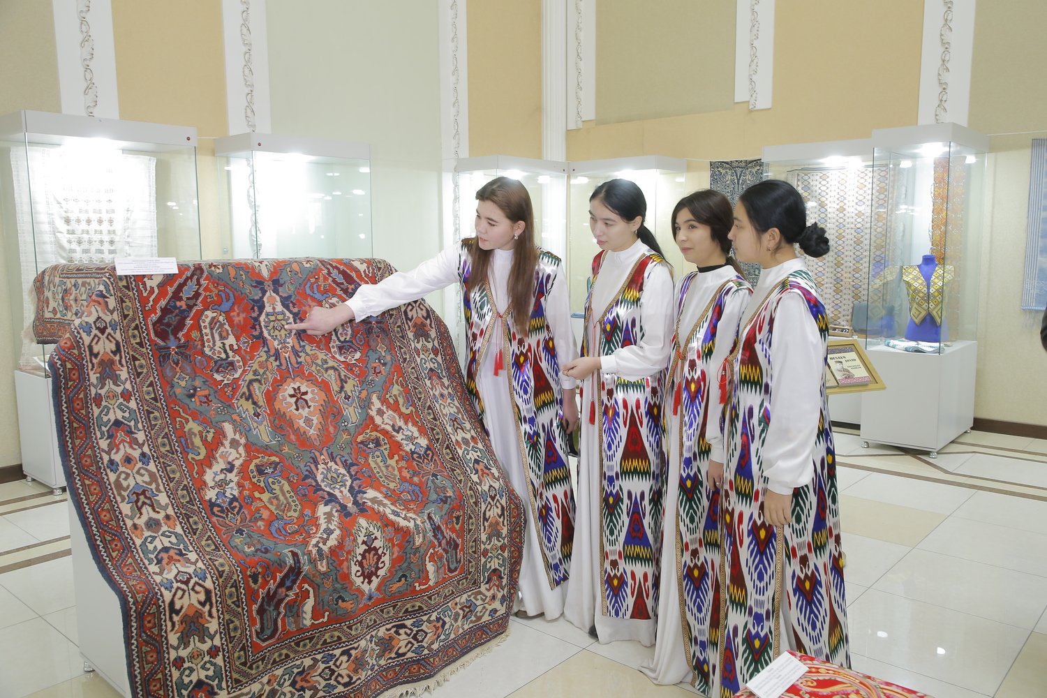 В Музее ремесел Коканда открылся национальный павильон Азербайджана (ФОТО)