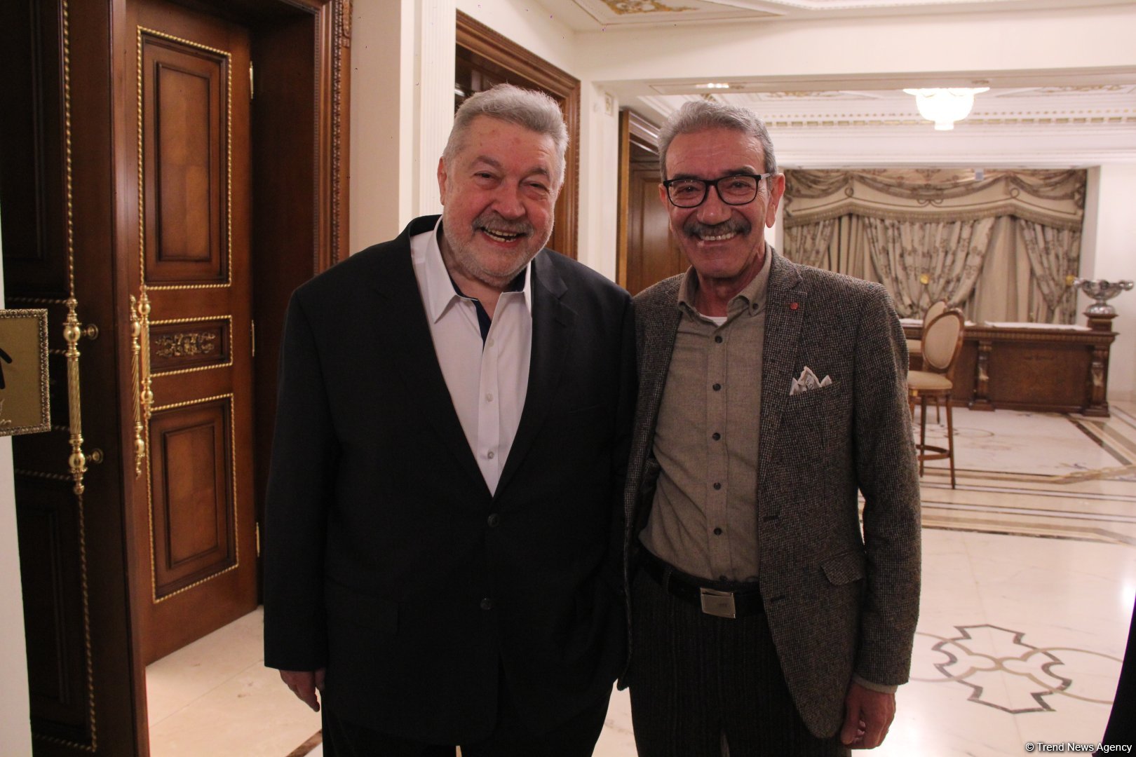 Феерический юбилей Юлия Гусмана в Баку отметили красочным спектаклем "Не бойся, мы с тобой!" (ВИДЕО, ФОТО)