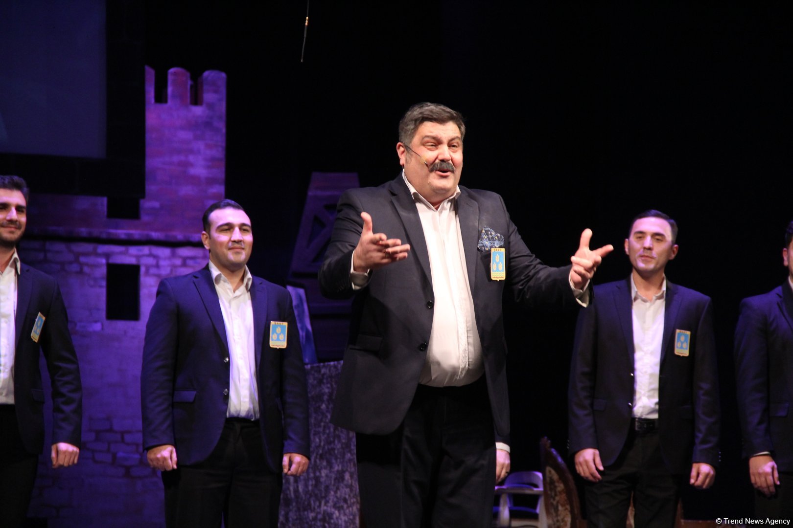 Феерический юбилей Юлия Гусмана в Баку отметили красочным спектаклем "Не бойся, мы с тобой!" (ВИДЕО, ФОТО)